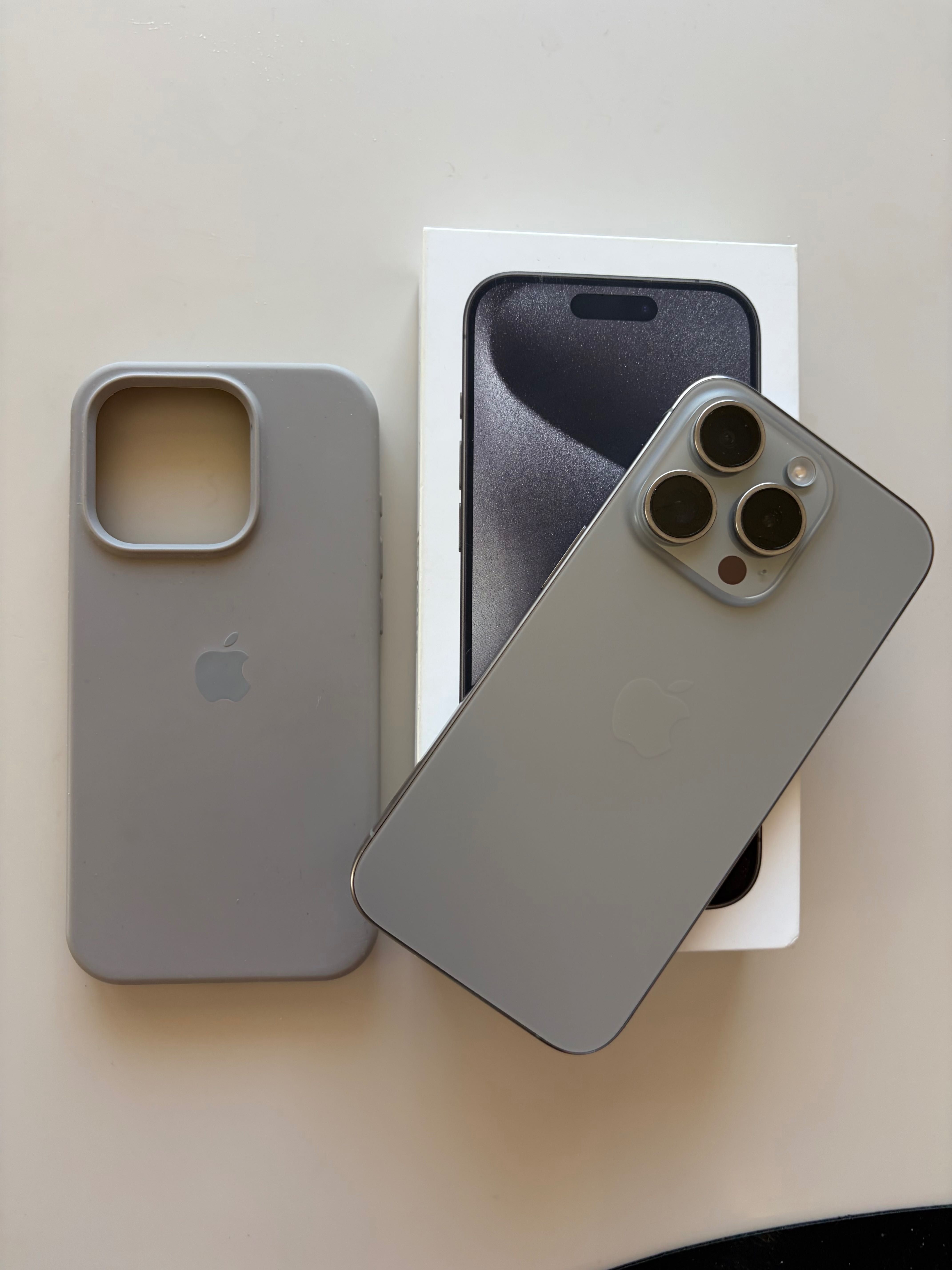 iPhone 15 Pro Titanium Grey 100% батерия