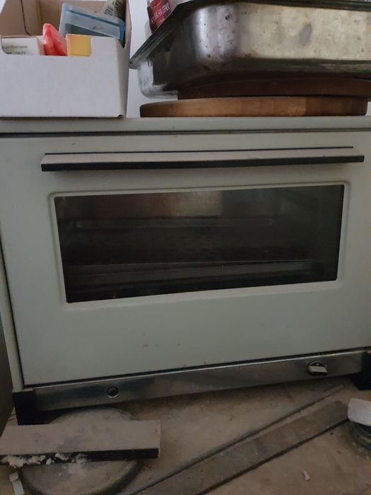 Електрическа фурна