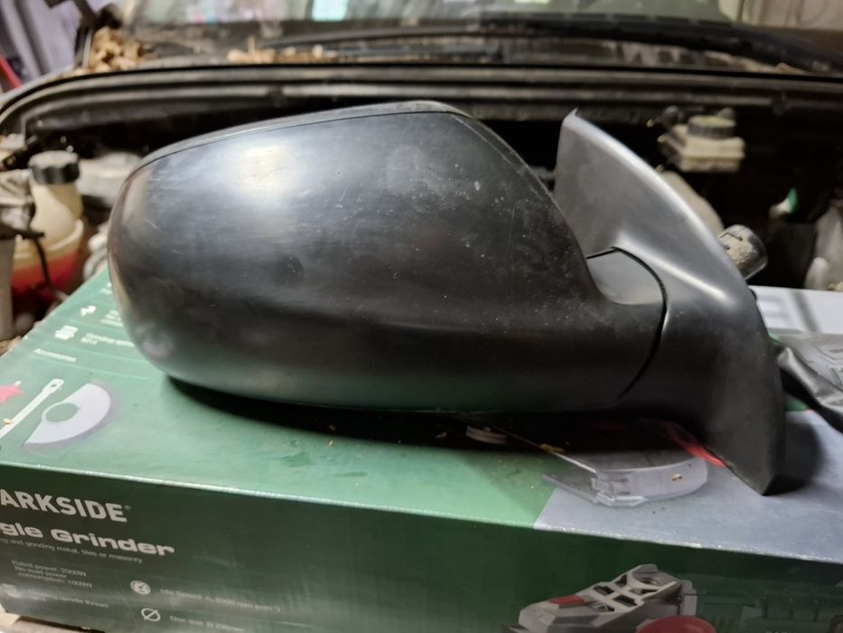 Останали части за Пежо 307 2.0 хди