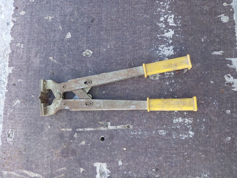 Нож копытный для крупно рогатых