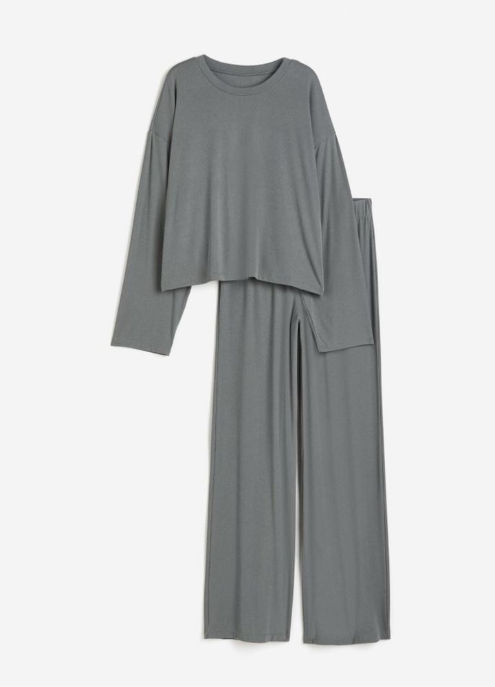 Pijama XS H&M pantaloni lungi si maneca lunga