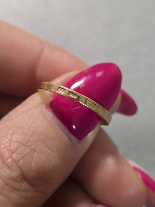 Руски златен пръстен с рубин