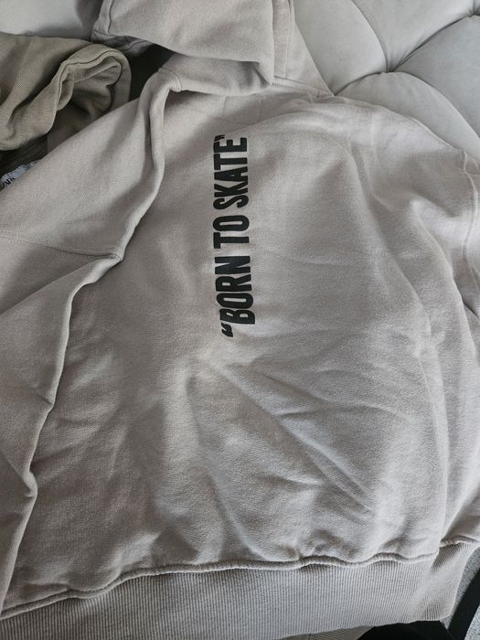 Zara-152р-два анурака на марката