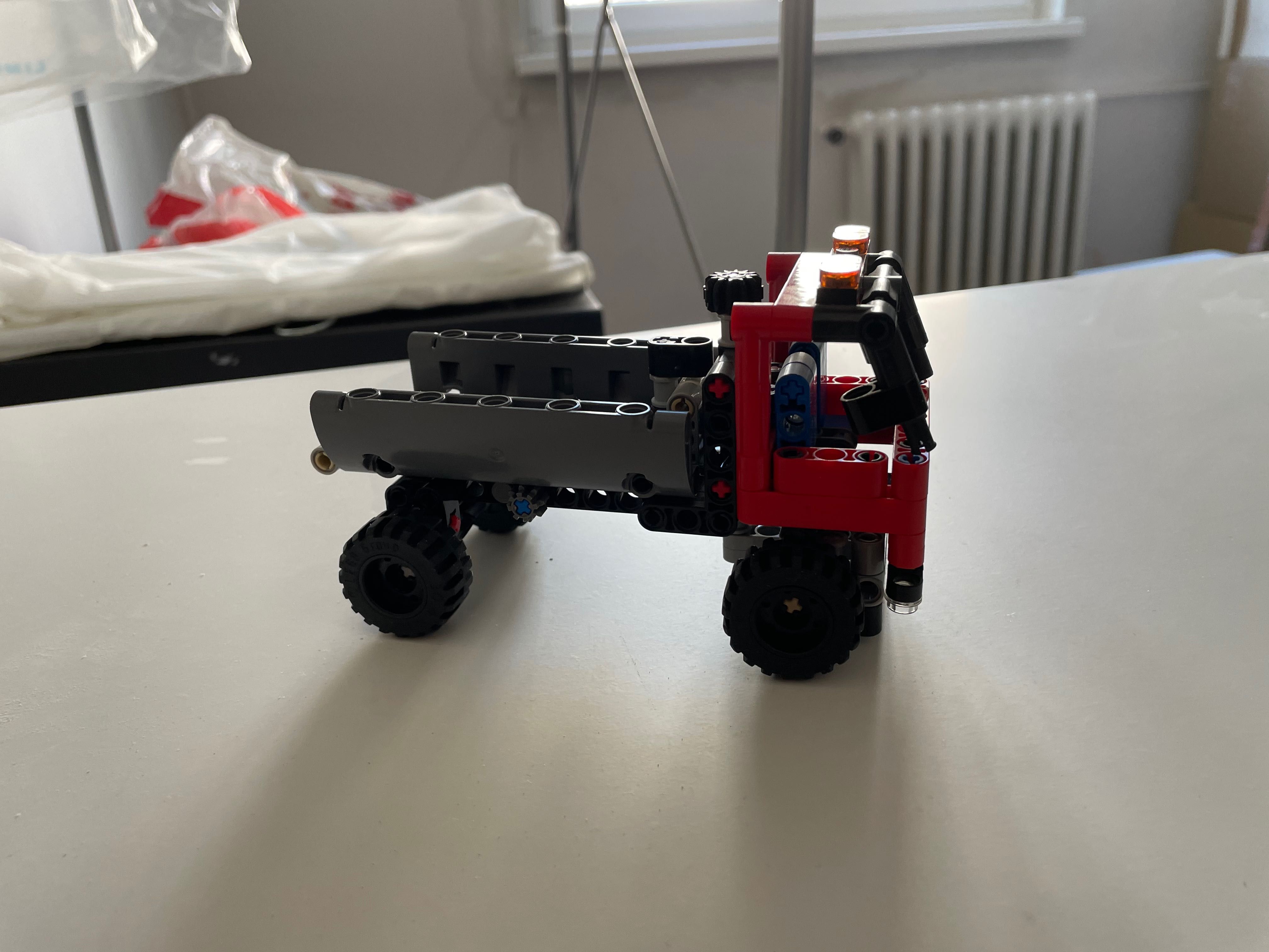 Lego tehnic 42084