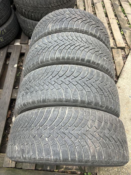 Cauciucuri iarna 205/55/16 Falken