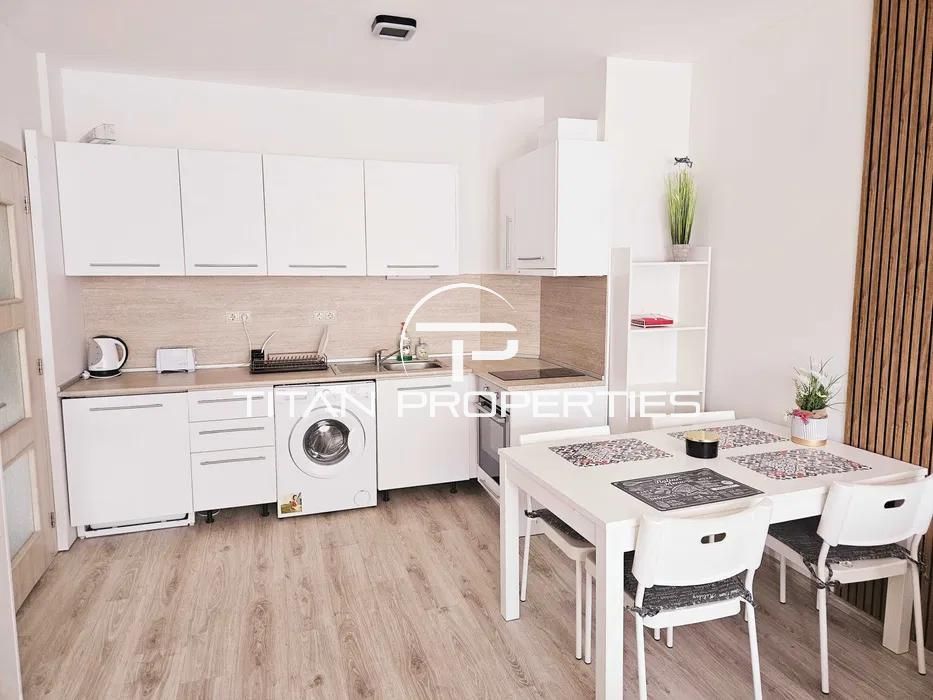 Дава се под наем Двустаен апартамент в Варна, Аспарухово - 67 кв.м за 425 € - Снимка #1