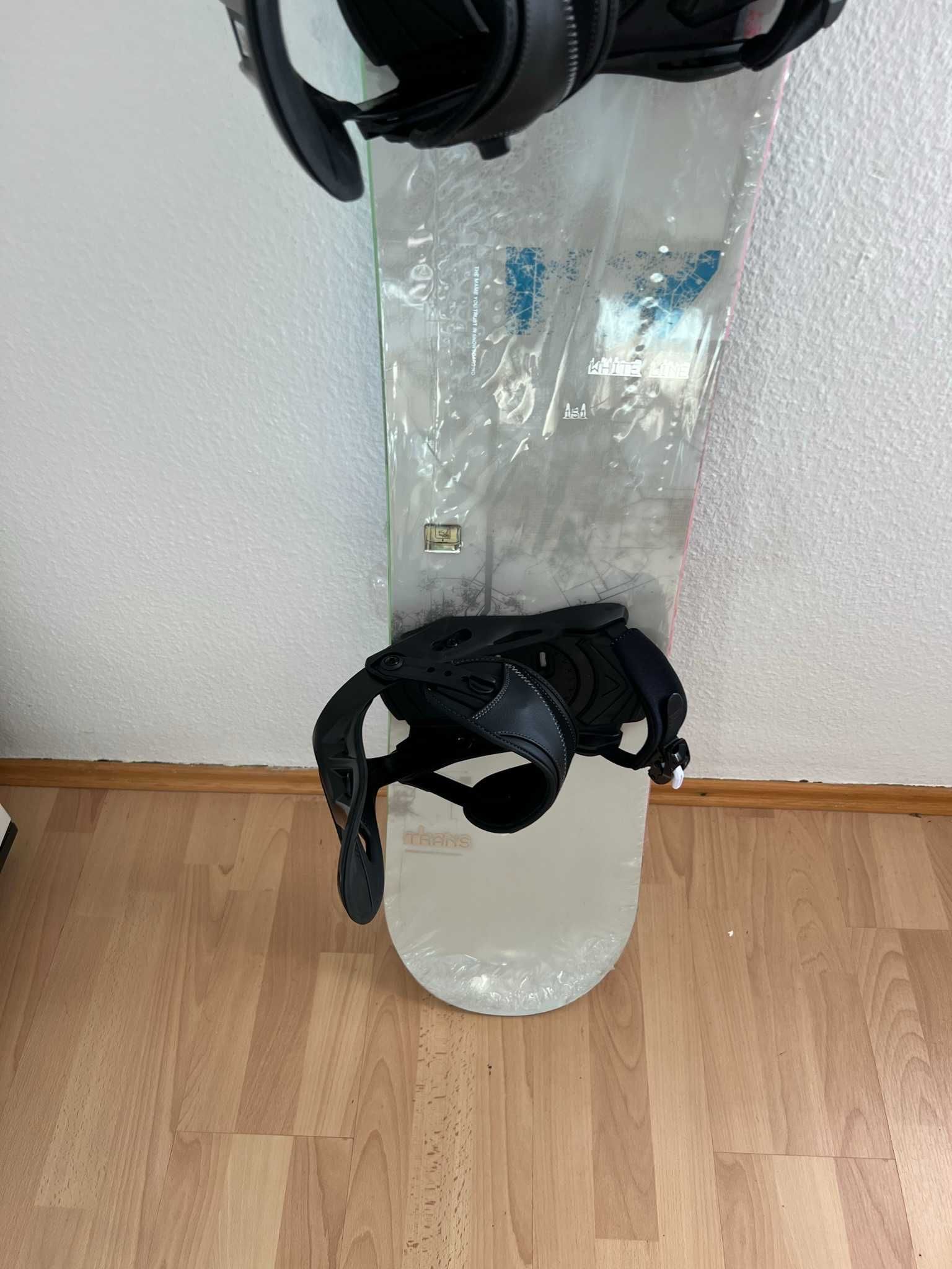 Placa snowboard NOUA Trans White Line Rocker 151cm +legaturi NOI Head