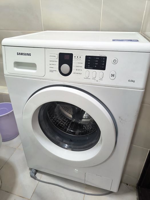Продам стиральную машину Samsung на 6 кг