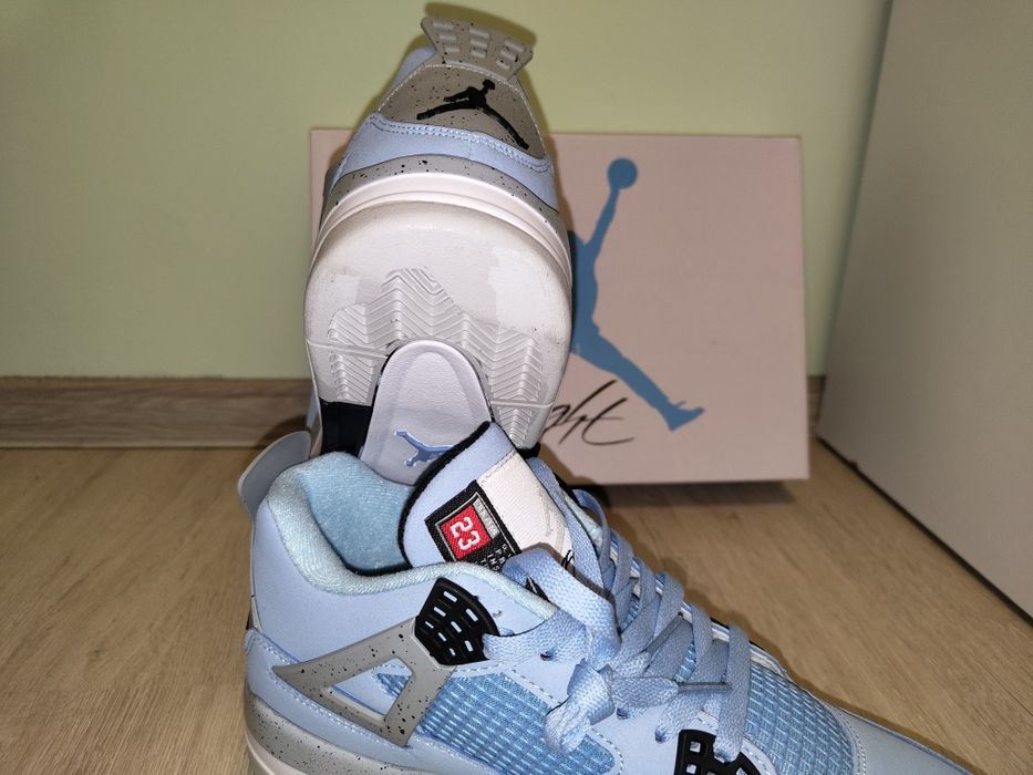Маратонки Jordan 4 Blue