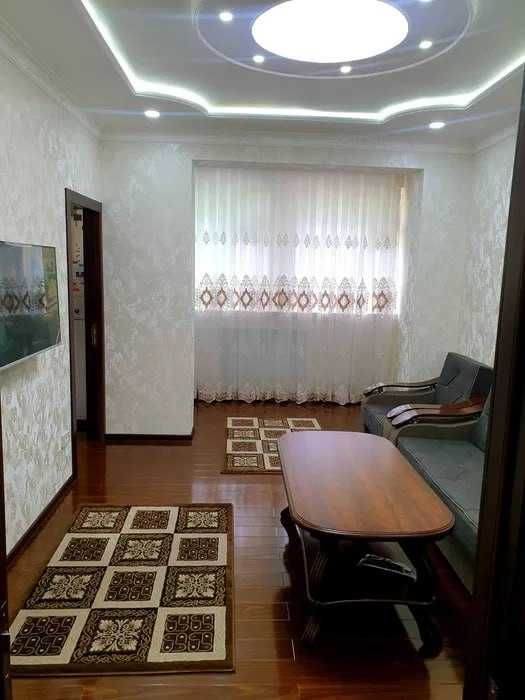 Сдам срочно светлую 2-х комн кв на Чиланзаре (м. Чиланзар). 2\3\5 779*