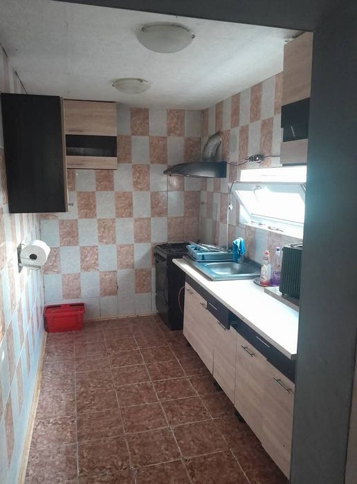 Casa de vânzare, pret negociabil