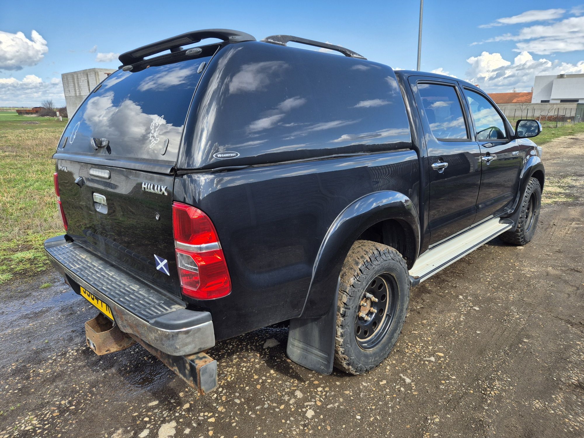 Dezmembrez Toyota Hilux 2012-2016 2.5 2KD-FTV