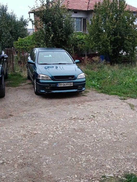 Продавам личния си автомобил астра   1.8