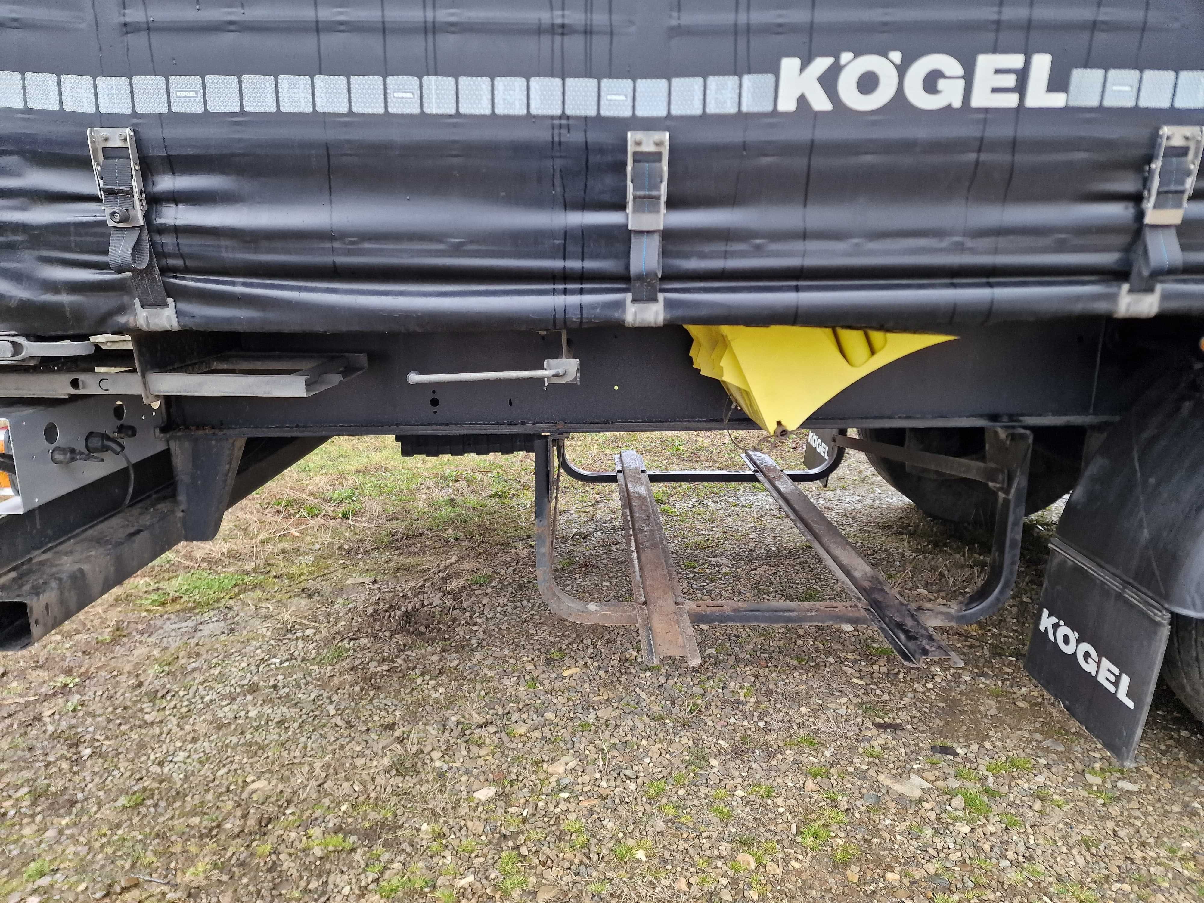 Semiremorca KOGEL SN24 2019