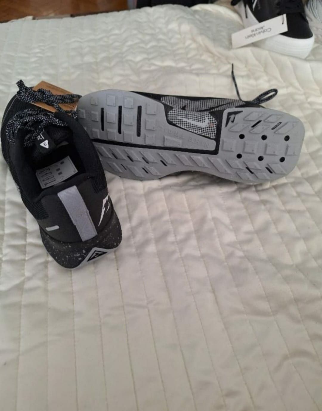 Adidasi Nike Trail nou 40