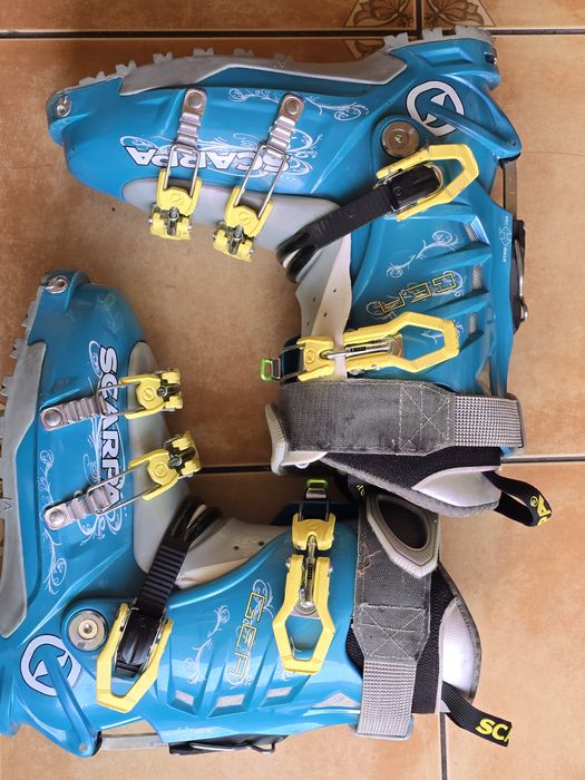 Clapari de tura Scarpa Gea 260 int  297 ext