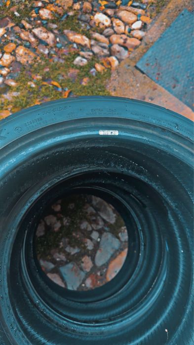 Vând cauciucur de Vară Hankook 225/40R18 92Y