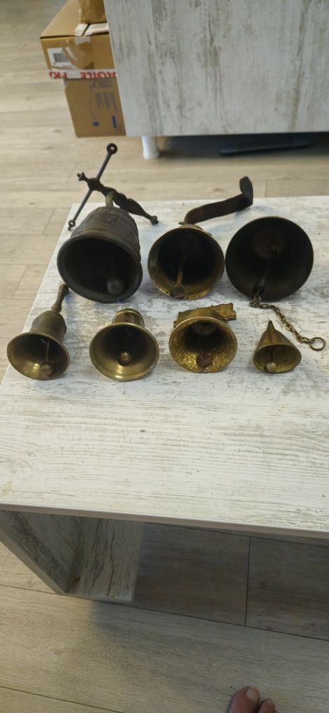 Vand clopote,talangi vechi si clopotei ornamentali. Vezi cele 8 poze