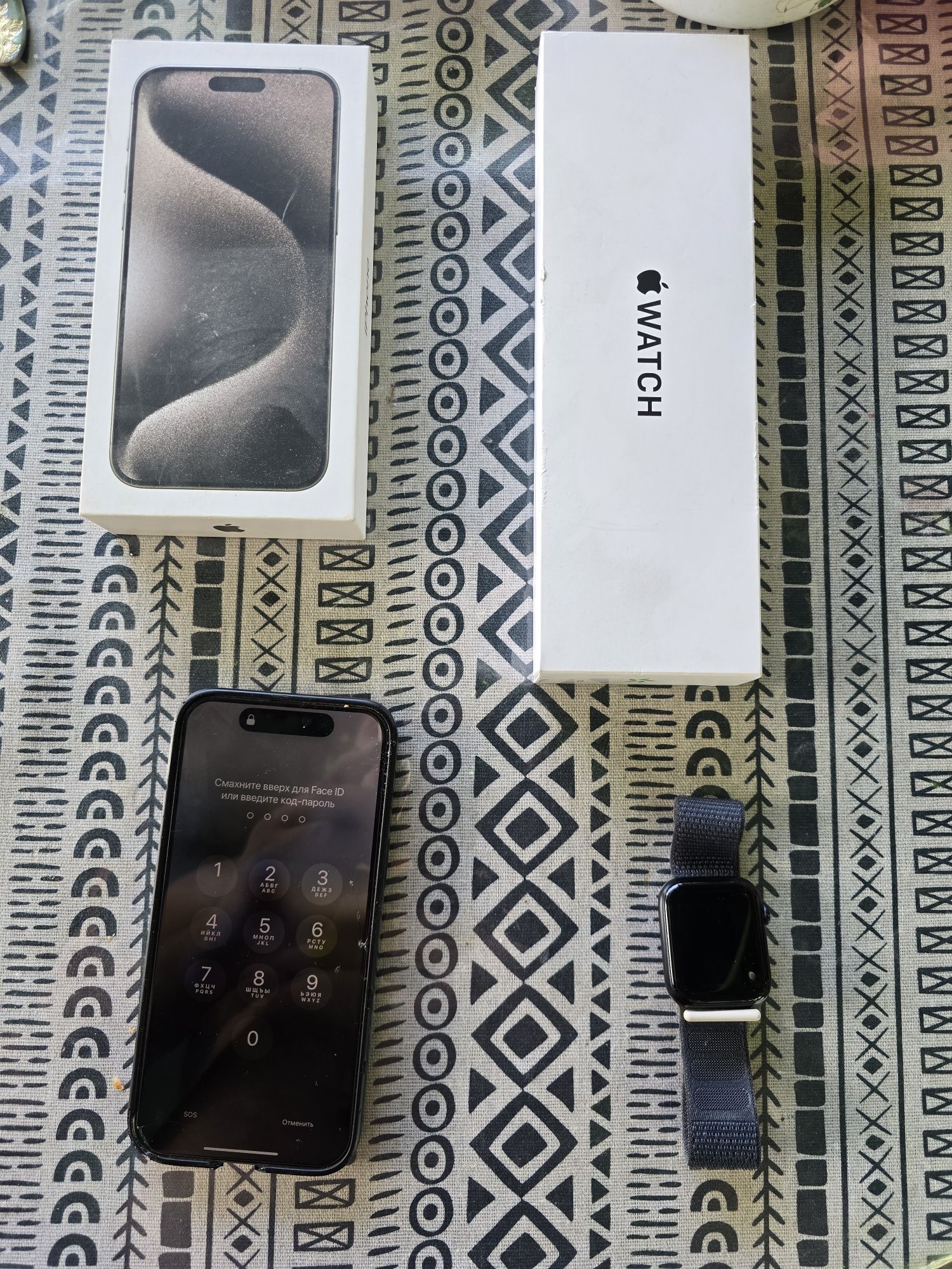 Iphone 15 pro max и apple watch se 44 mm