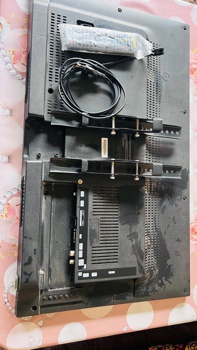 Телевизор : Samsung 32. Без смарт