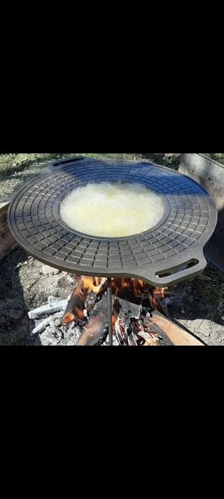 Disc din fontă cu zonă centrală tip „cratiță” – ideal pentru gătit