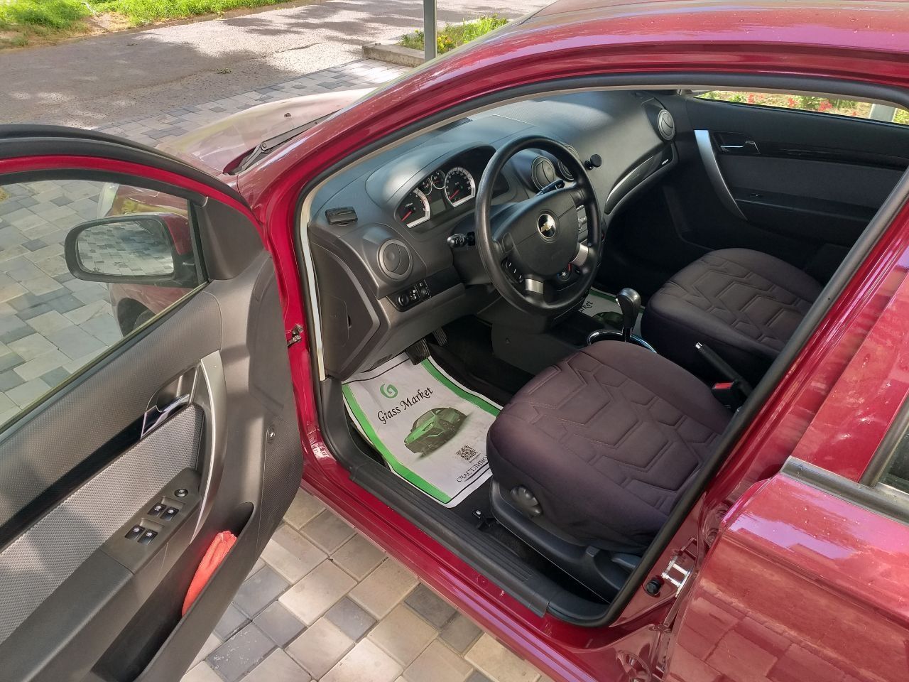 Nexia 3 LTZ Avtomat sotildi
Yili 2019
Probegi 52.654 km
Rangi Bardov