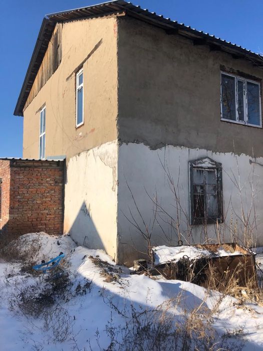 Продам 2х этажный  дом.