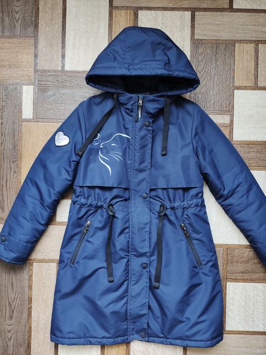 Плащ-парка  утеплённый на рост 140-146 см.