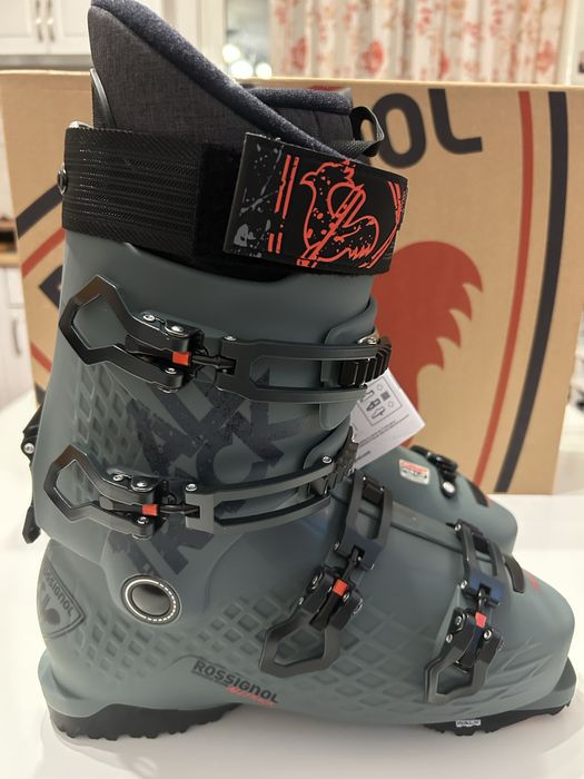 Clapari pentru barbati marime 28,5 sau 42,5/43 noi/nefolositi