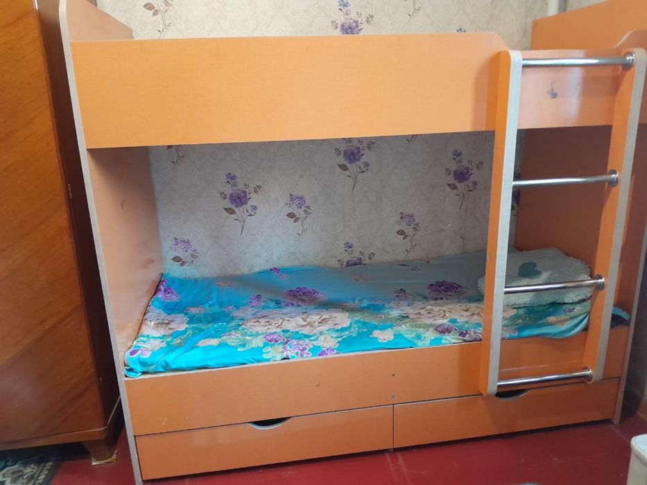 Детские  двухъярусные кровать