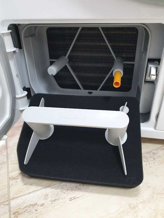 Пара Miele Сушилня с термопомпа Миеле 12м Гаранция