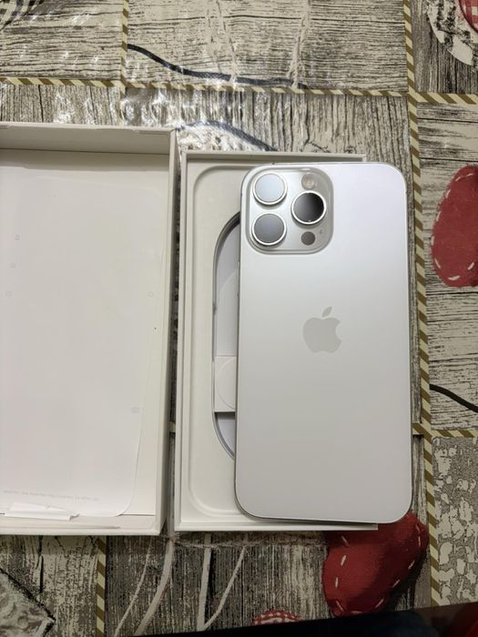 Iphone 16 Pro Max 256 GB White