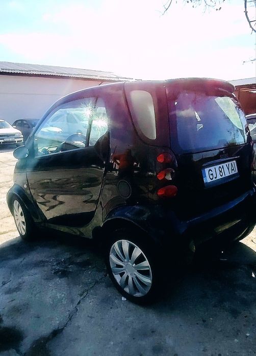 Smart ForTwo
motor **700 cmc**
, normă **Euro 4**
 **cu