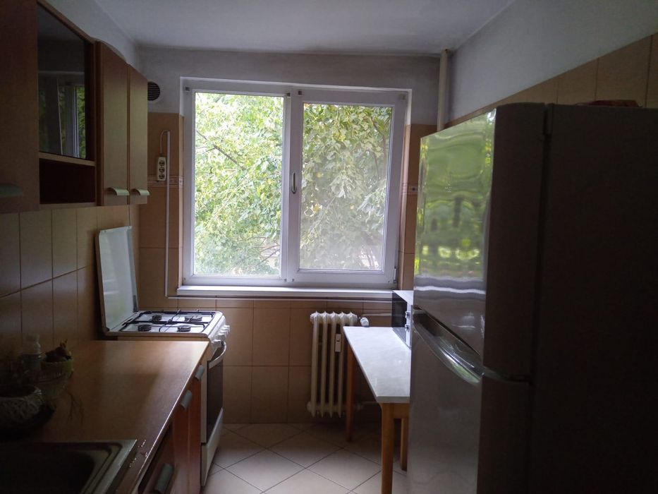 Apartament 2 camere, liniștit, zona verde, in Teiul Doamnei