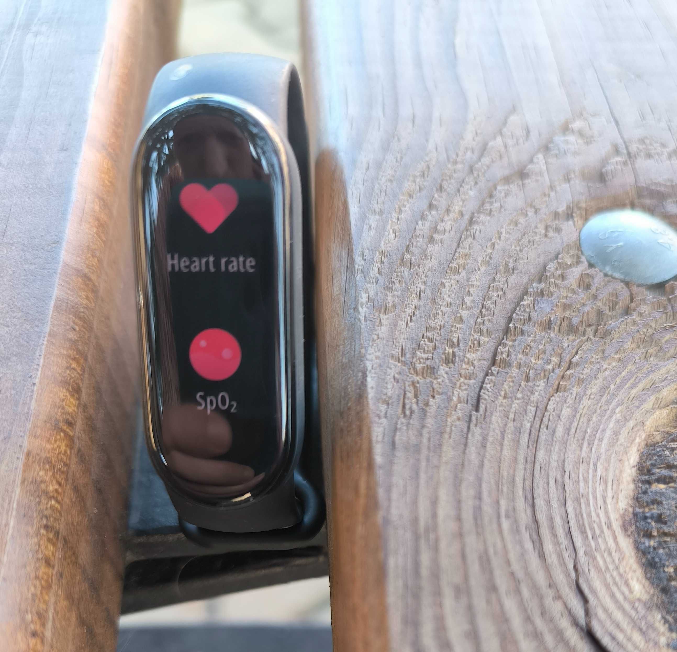 Фитнес гривна Xiaomi Mi Smart Band 6
