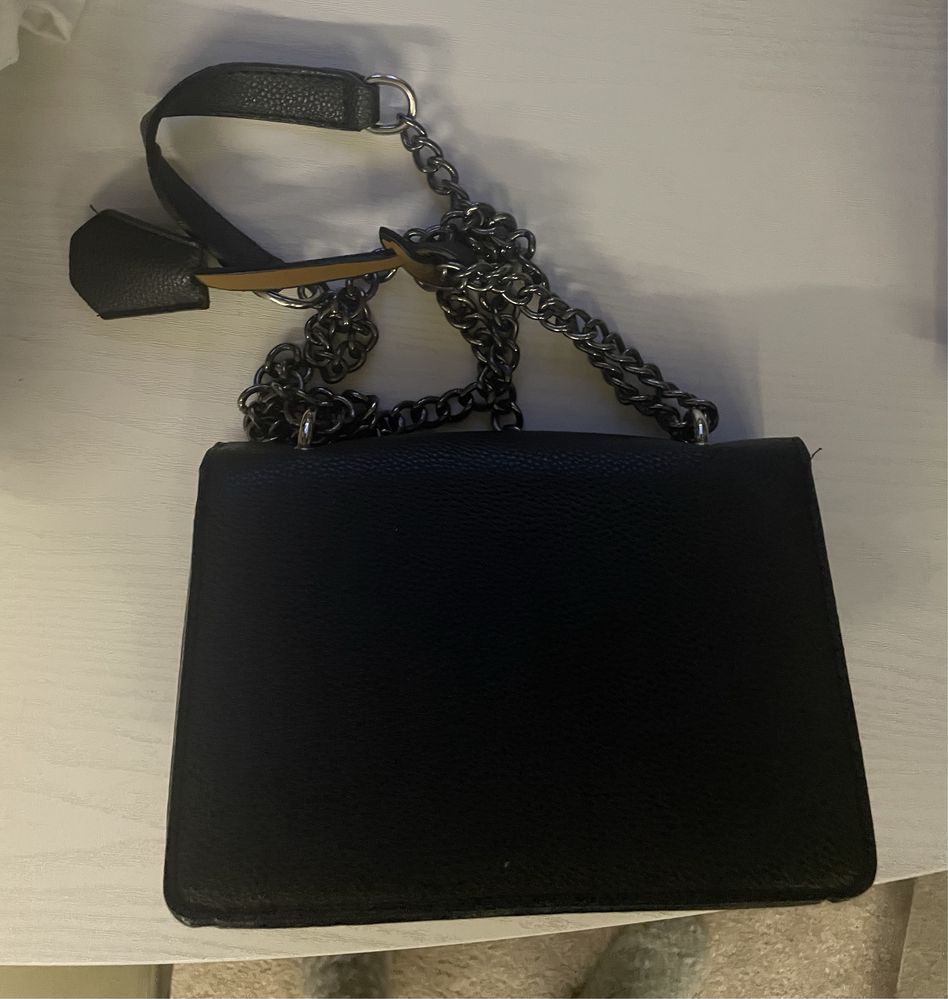 черна чанта yves saint lorane 15-10-5 с три джоба и цип