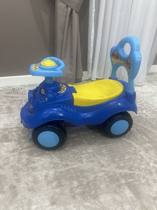 Машина каталка для детей