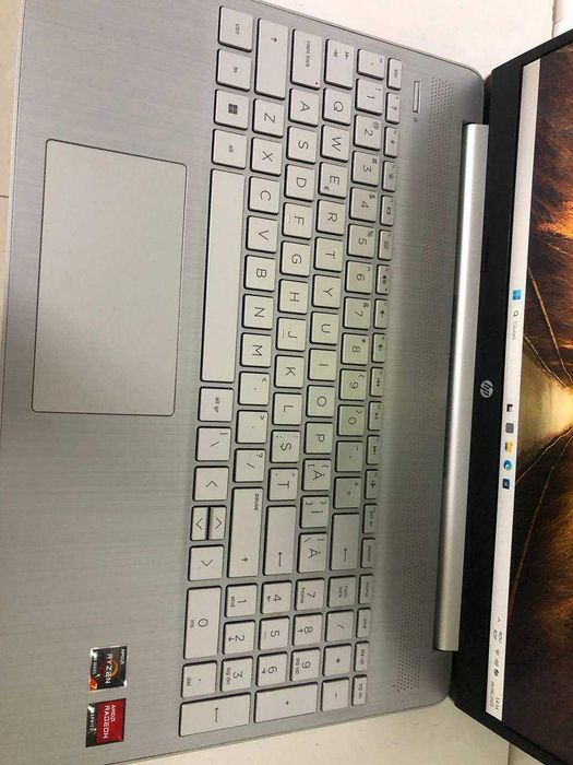 Laptop hp amd ryzen 7(ctg)staramanet