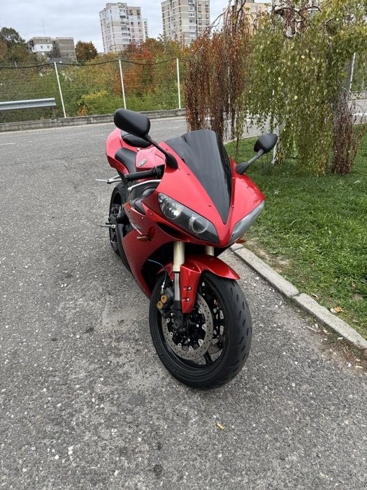Yamaha R1 - 2004
