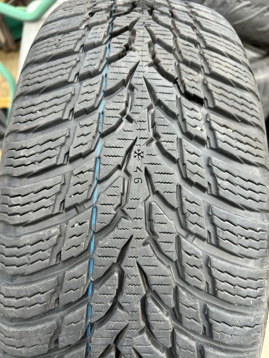 205/50/17 NOKIAN WR Snowproof 4бр Зимни гуми перфектно състояние