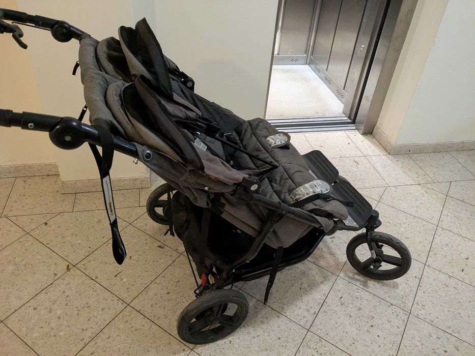 Mountain Buggy Duet Luxury Twin Pushchair With 2 Carrycots