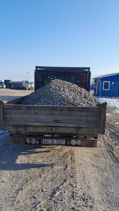 Transport:Nisip,Pietriș,Mărgăritar,Pământ negru vegetal,etc