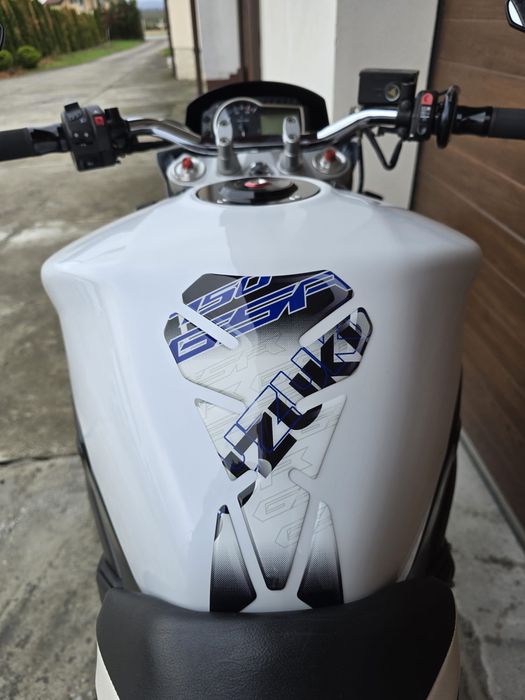Suzuki Gsr 750 - A2(Yoshimura-Black&White)