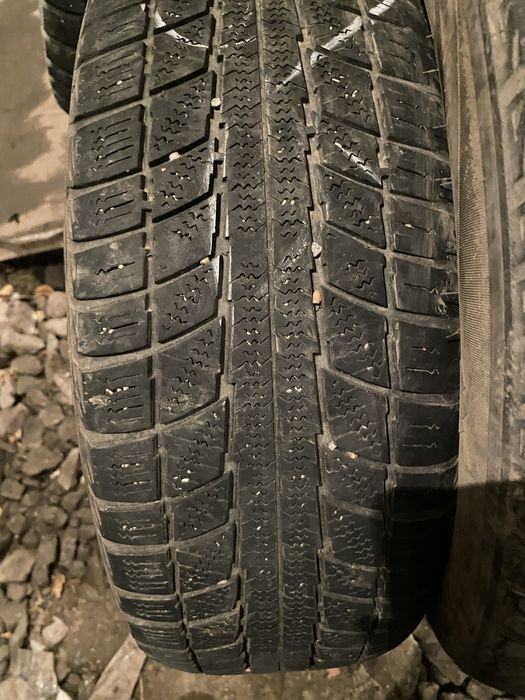 Резина на 15. 205/65 за