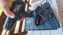 Filetantă BOSCH Profesionala cu 2 acumulatori de 18 V