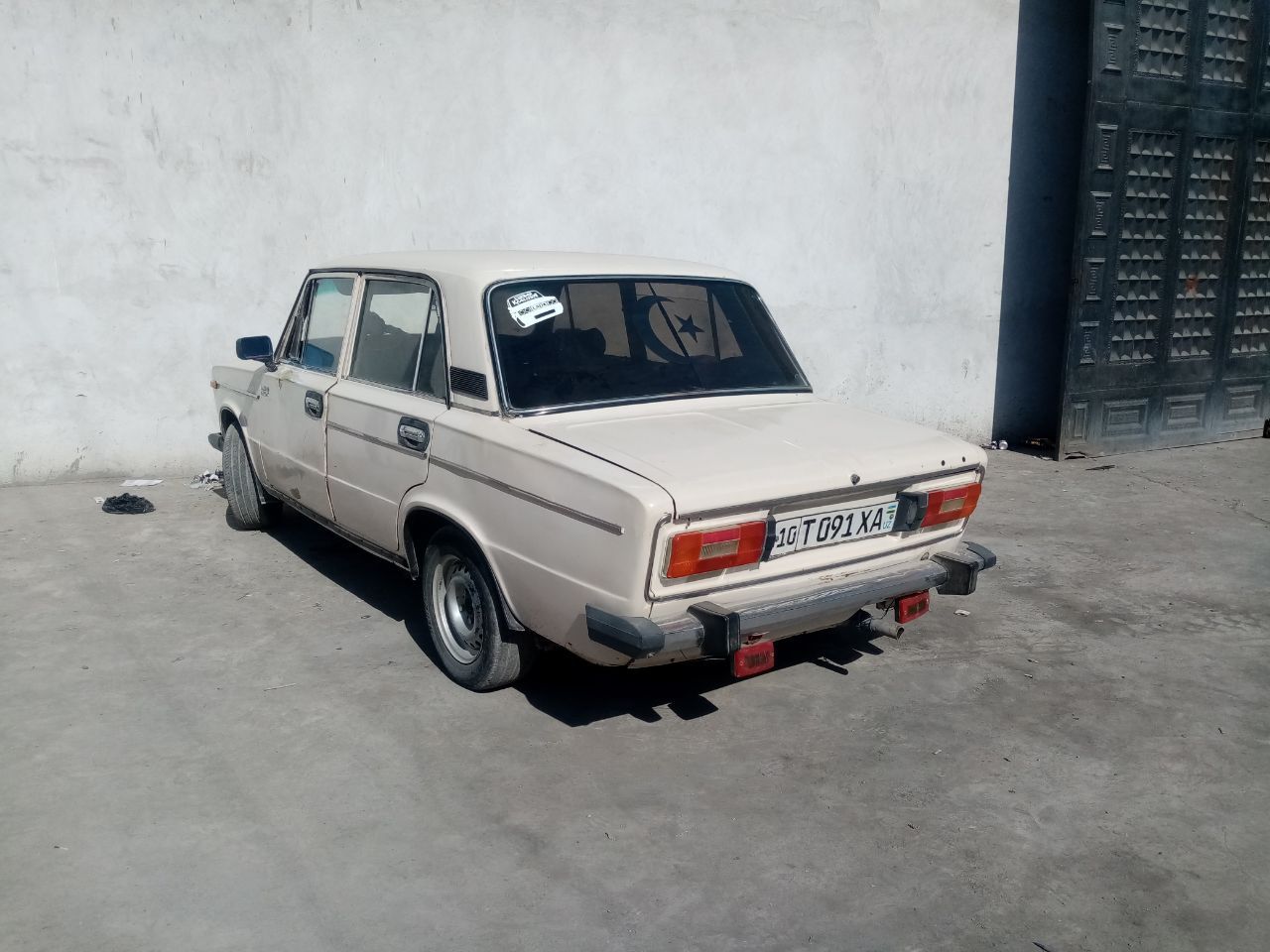 Vaz 2106 sotiladi