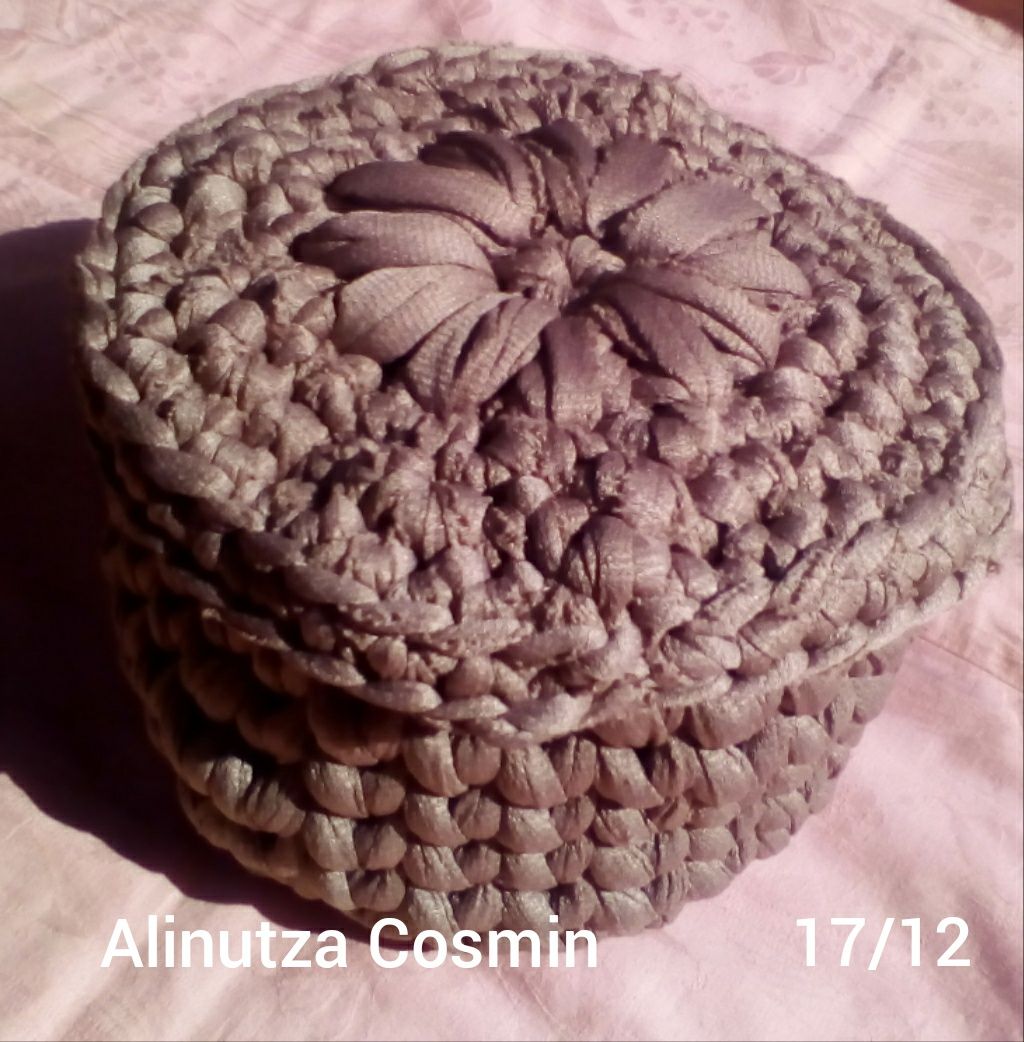 Caciulite crosetate manual