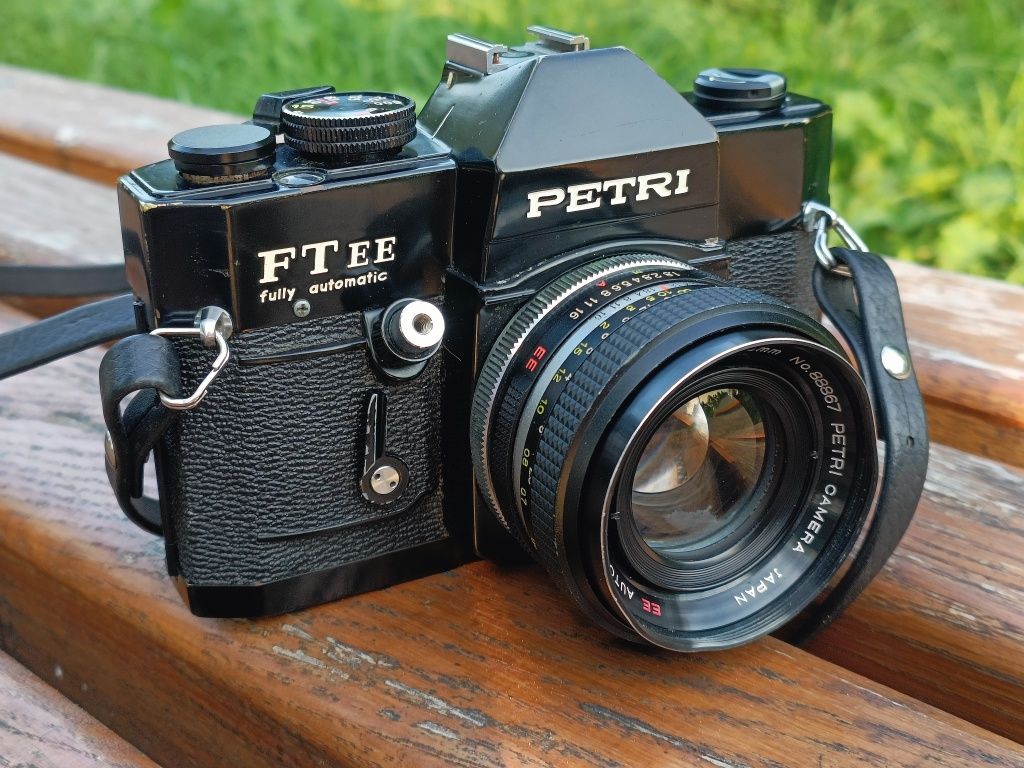 Aparat foto vintage pe film PETRI FT EE japan + curea + toc