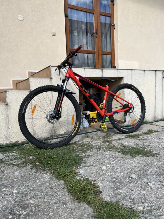 Vand bicicleta  hardtail donwnhill ,enduro  gt avalanche