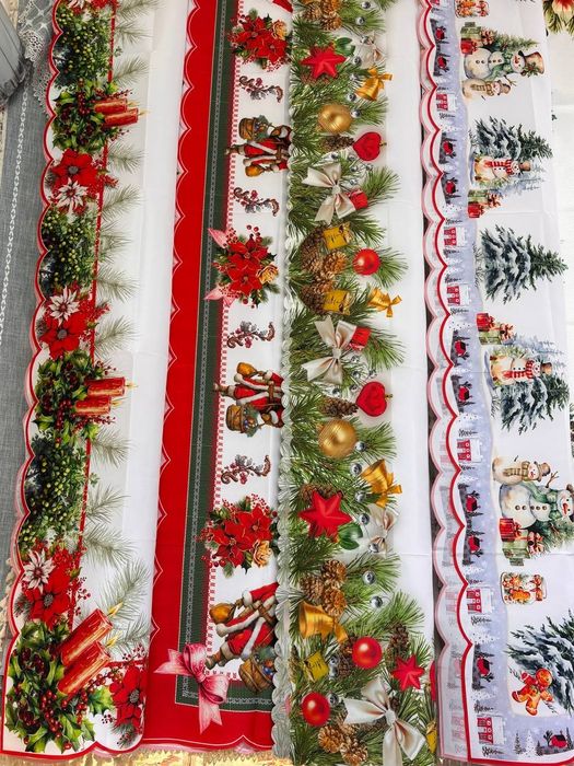 Set de fata de masa cu tematica Crăciun și set de 6 huse de scaun